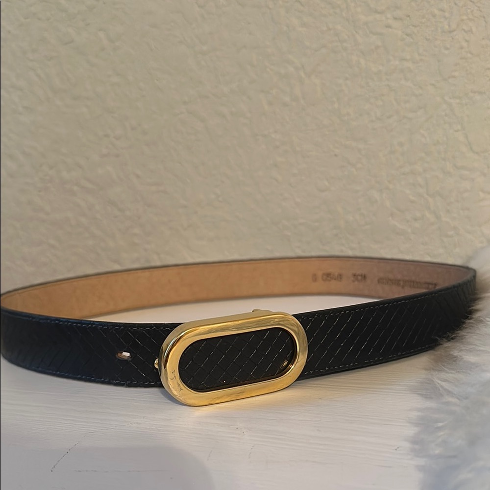 Ginnie Johansen vintage leather belt gold buckle